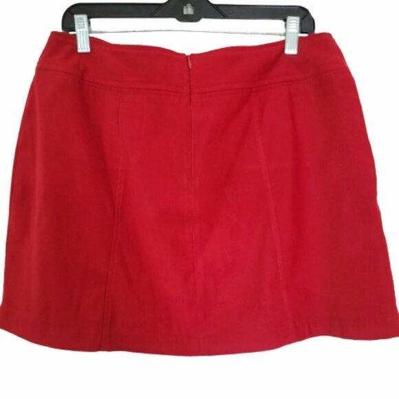 𝅺STRETCH red mini skirt 2 zipper pocket in front - Picture 2 of 3